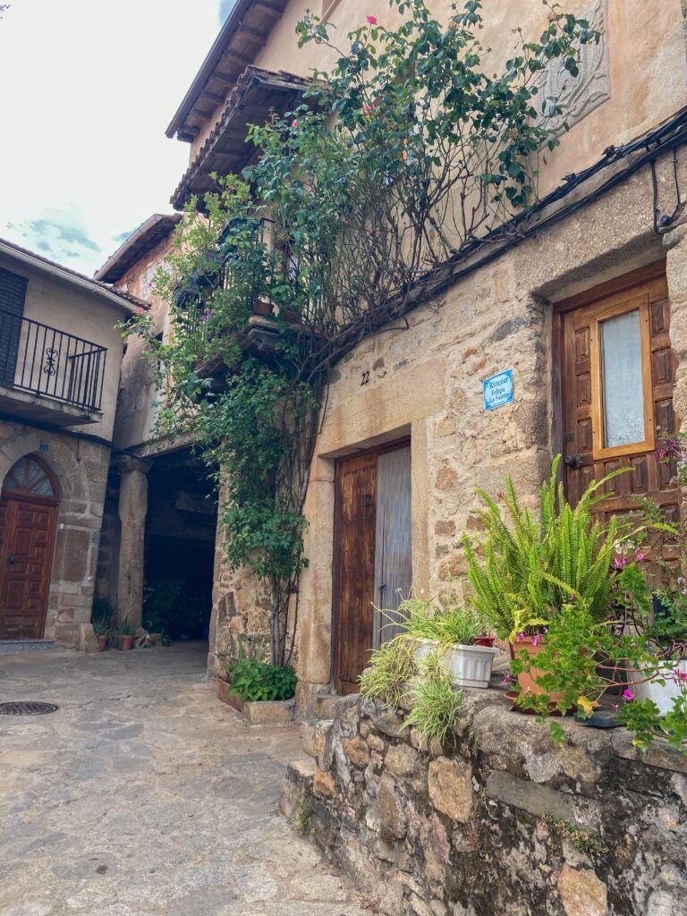 Calle de Torre de Don Miguel